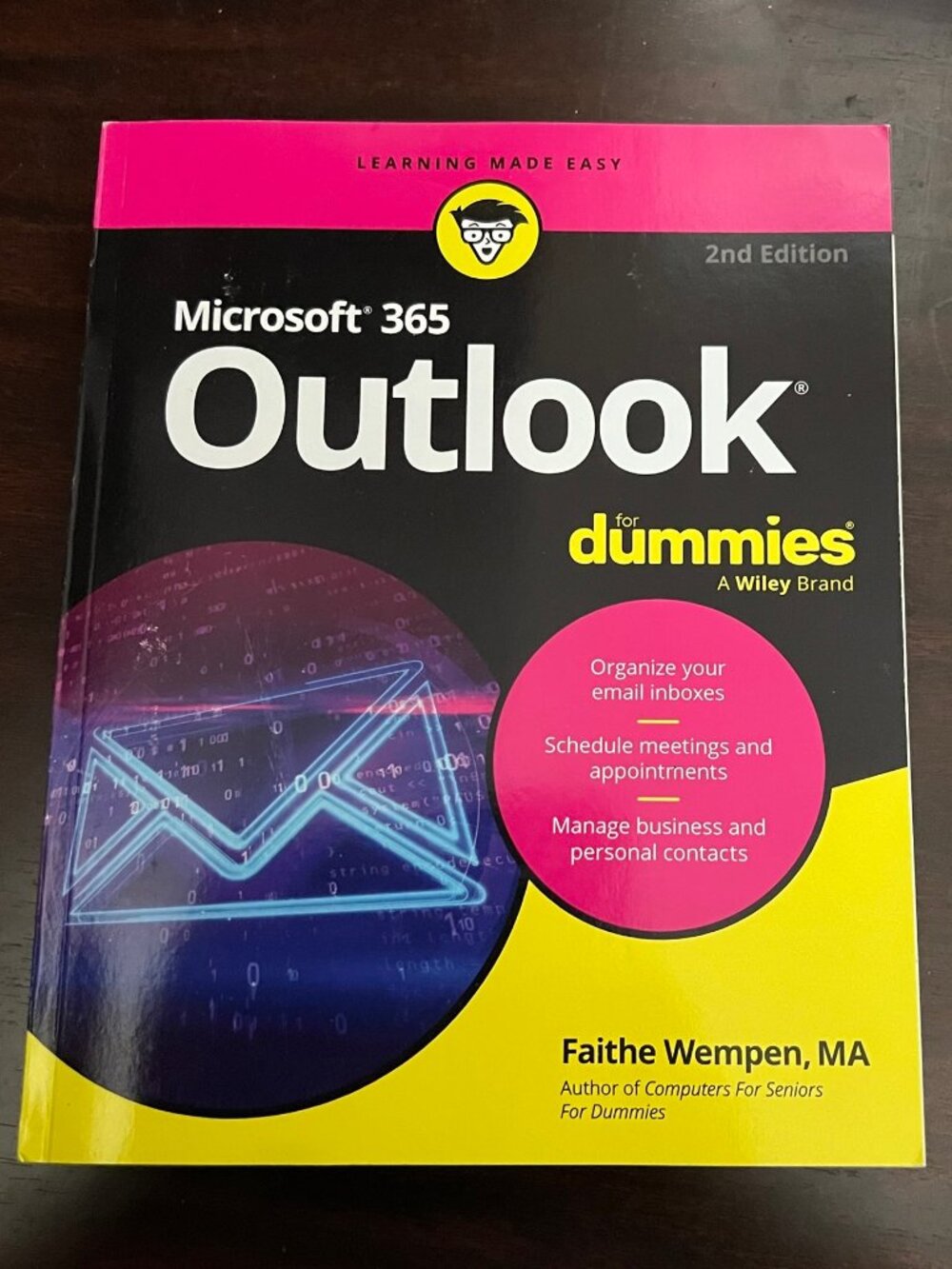 MIrcosoft 365 OUtlook for Dummies Book